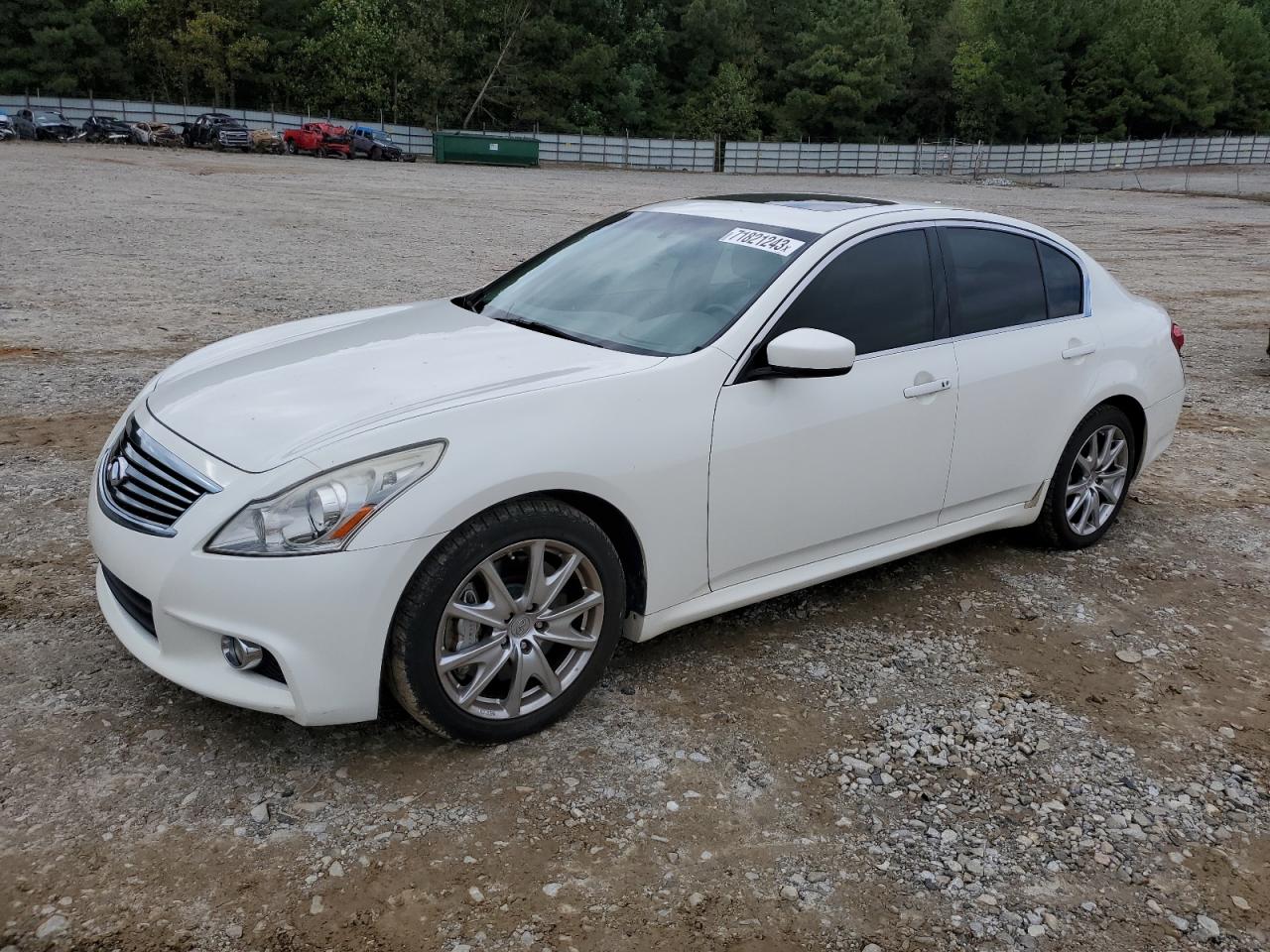Infiniti G37 base (2012)