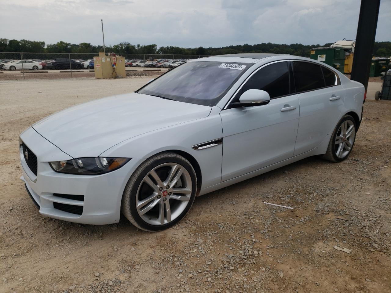 Jaguar Xe (2018)
