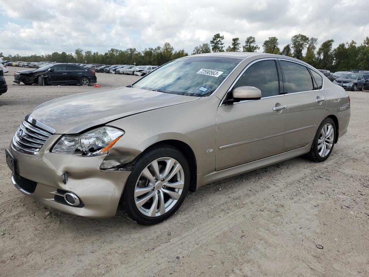 Infiniti M (2009)