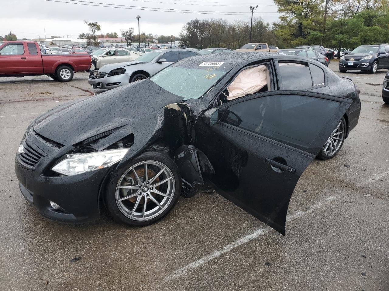 Infiniti G (2013)