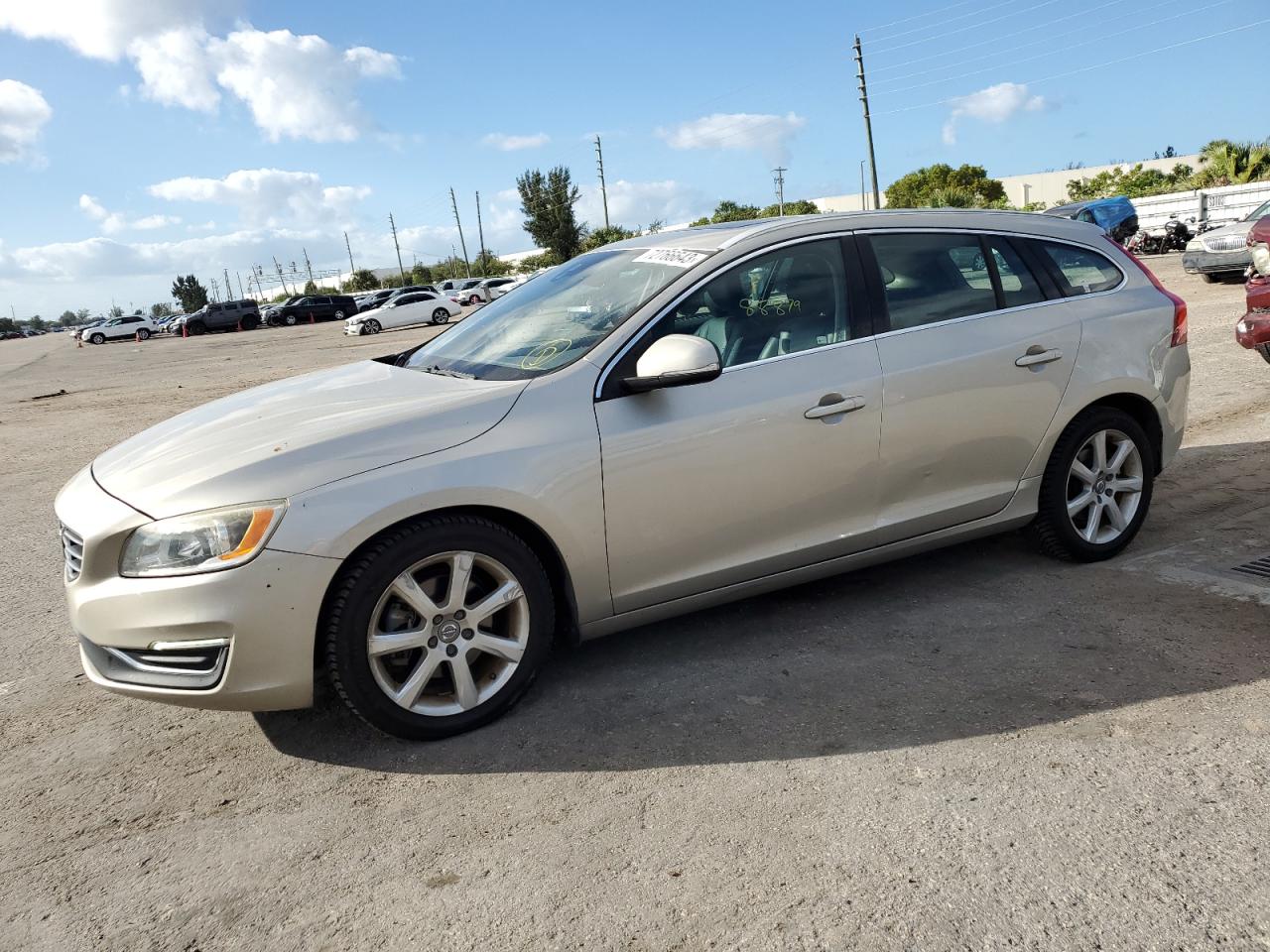 Volvo V60 t5 pre (2017)