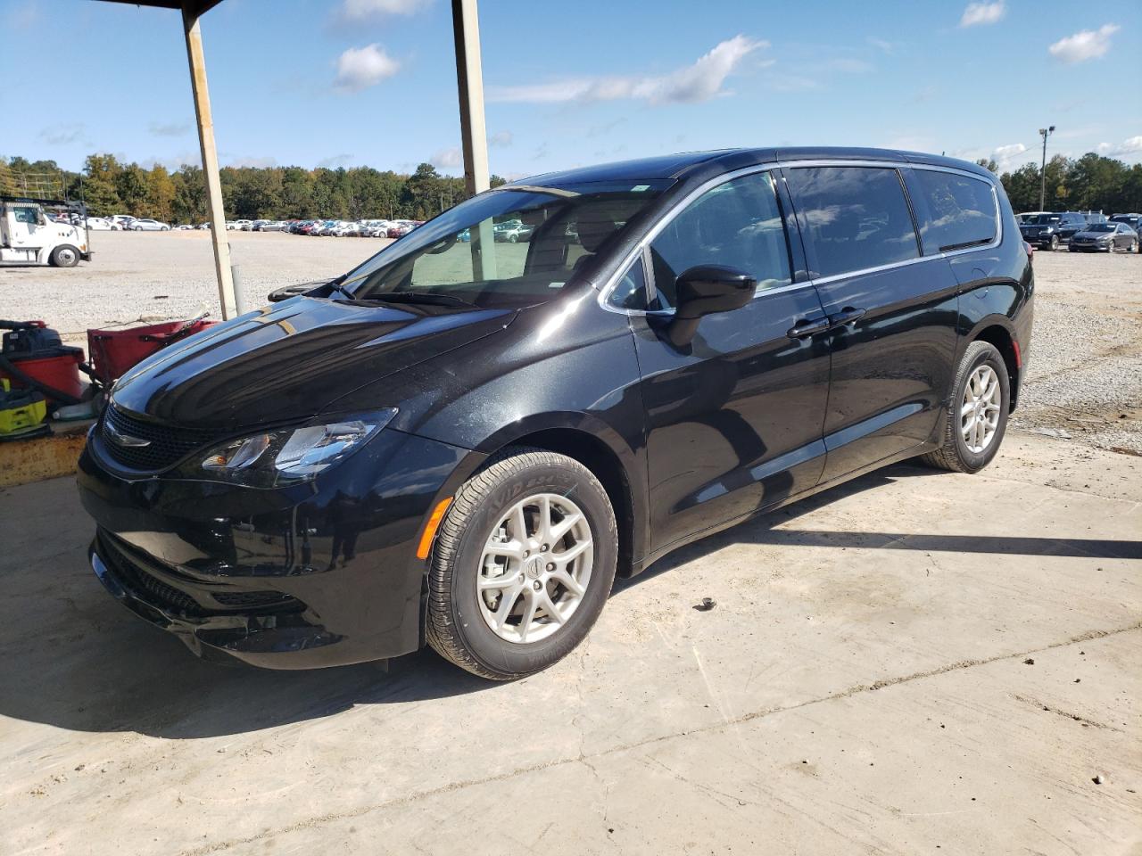 Chrysler Voyager lx (2022)