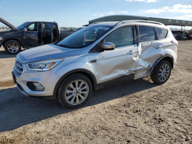 Ford Escape tit (2017)