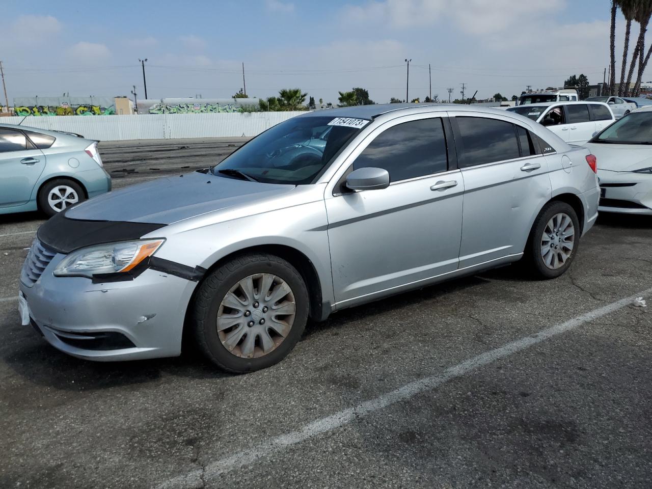 Chrysler 200 lx (2012)