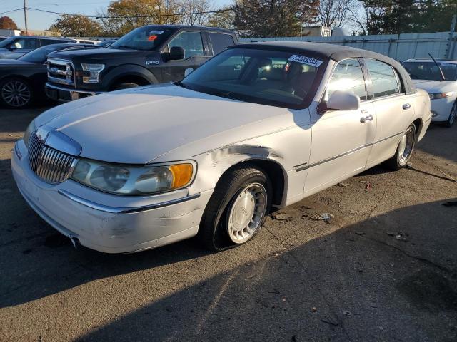 Lincoln Towncar (2001)