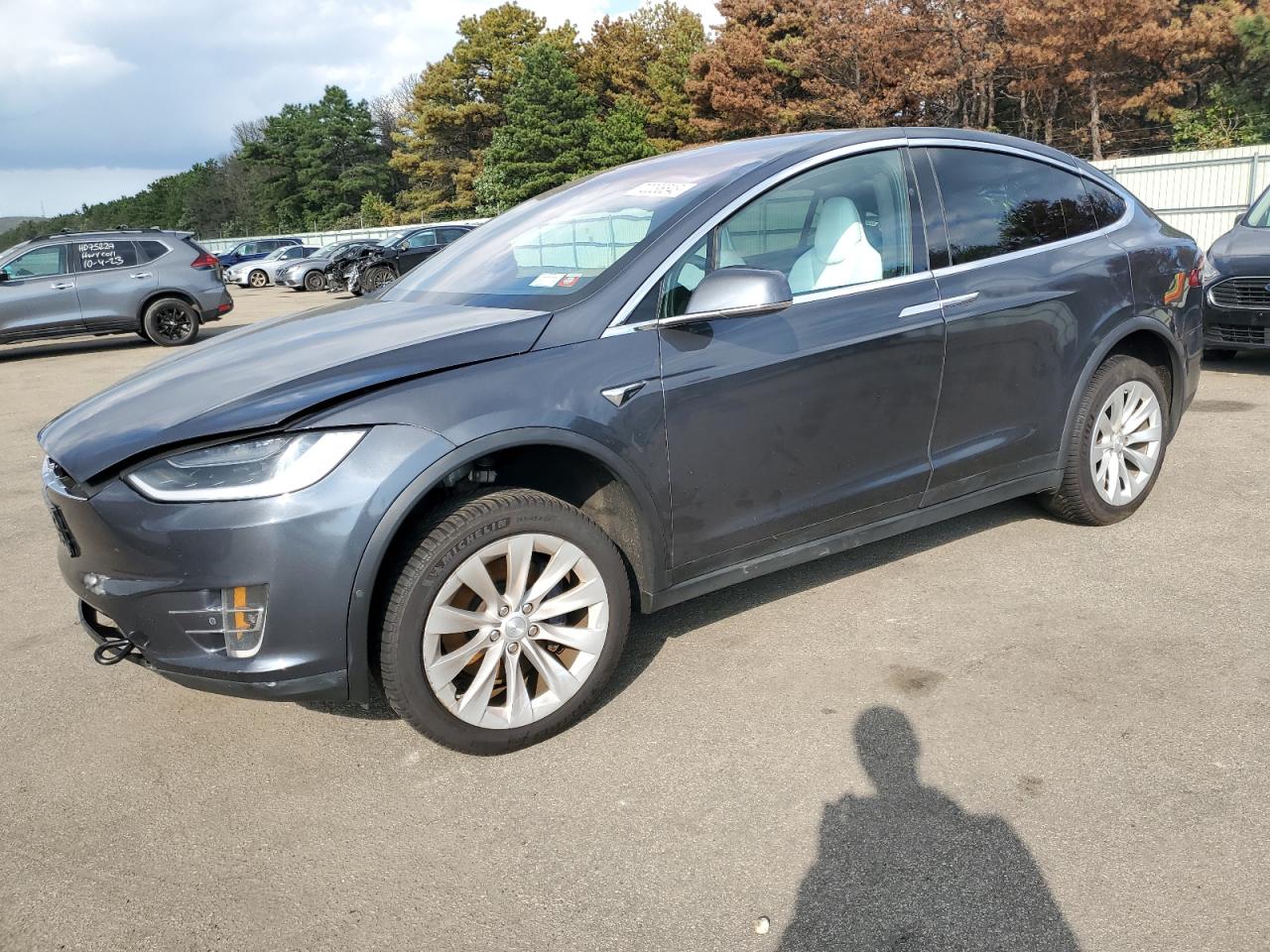 Tesla Model x (2019)
