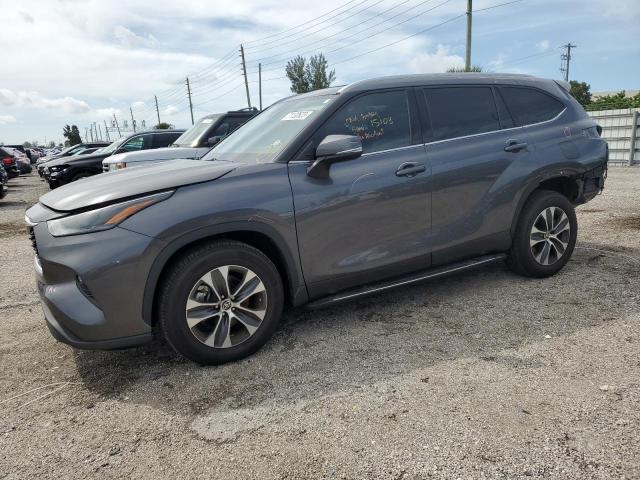 Toyota Highlander (2022)
