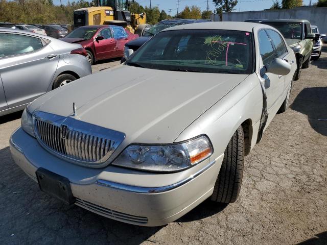 Lincoln Towncar (2004)