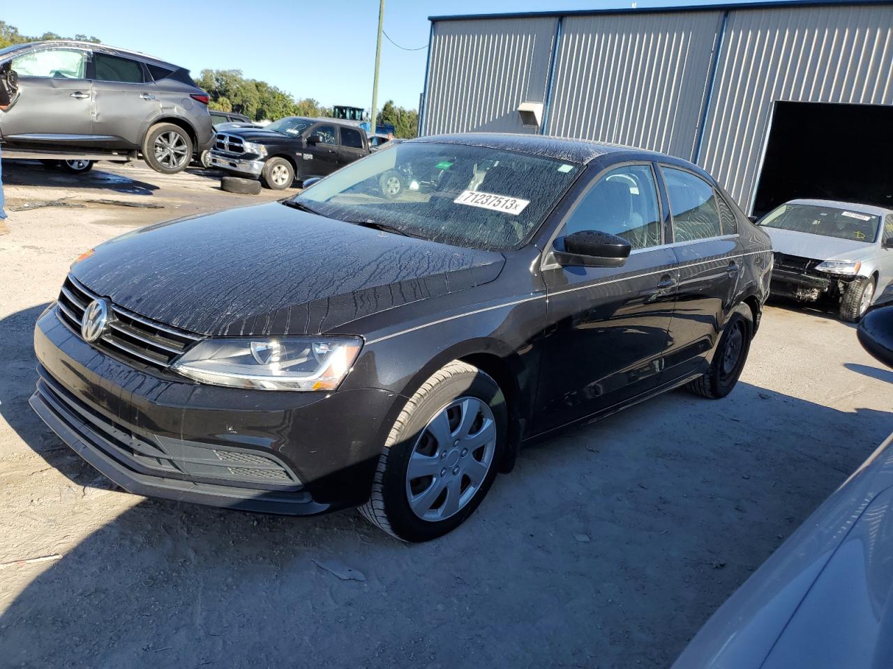 Volkswagen Jetta s (2017)