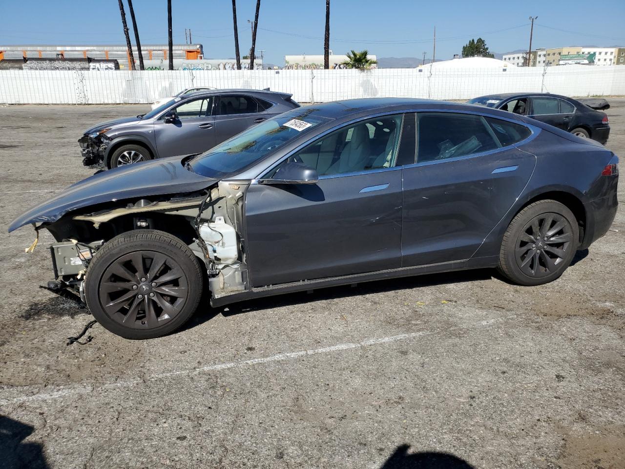 Tesla Model s (2019)