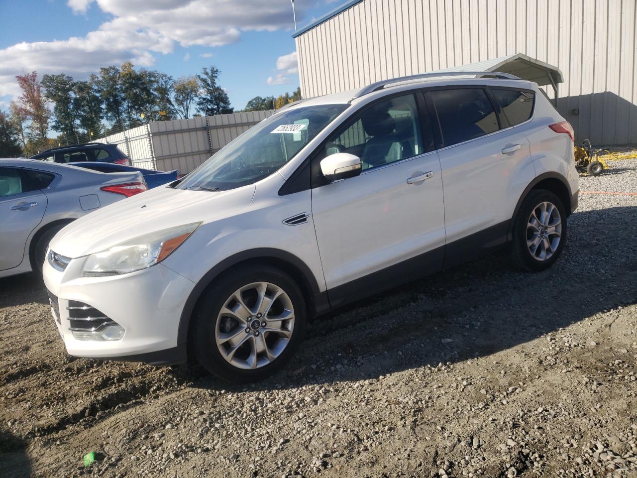 Ford Escape tit (2014)