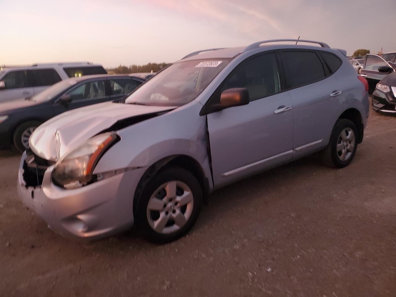 Nissan Rogue sele (2015)