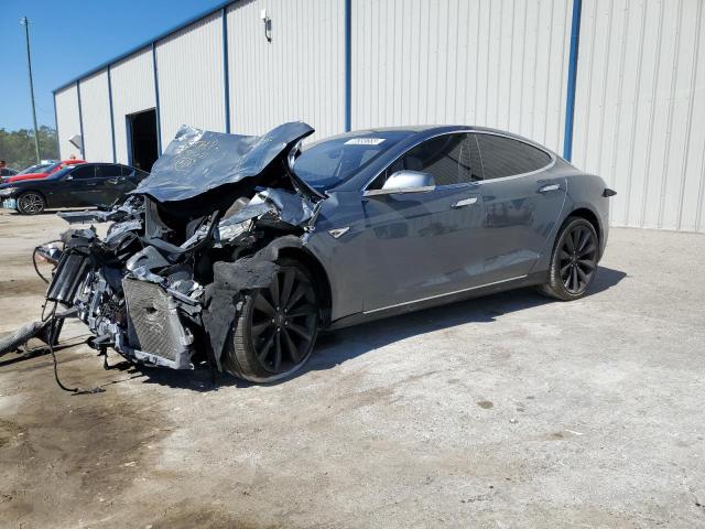 Tesla Model s (2014)