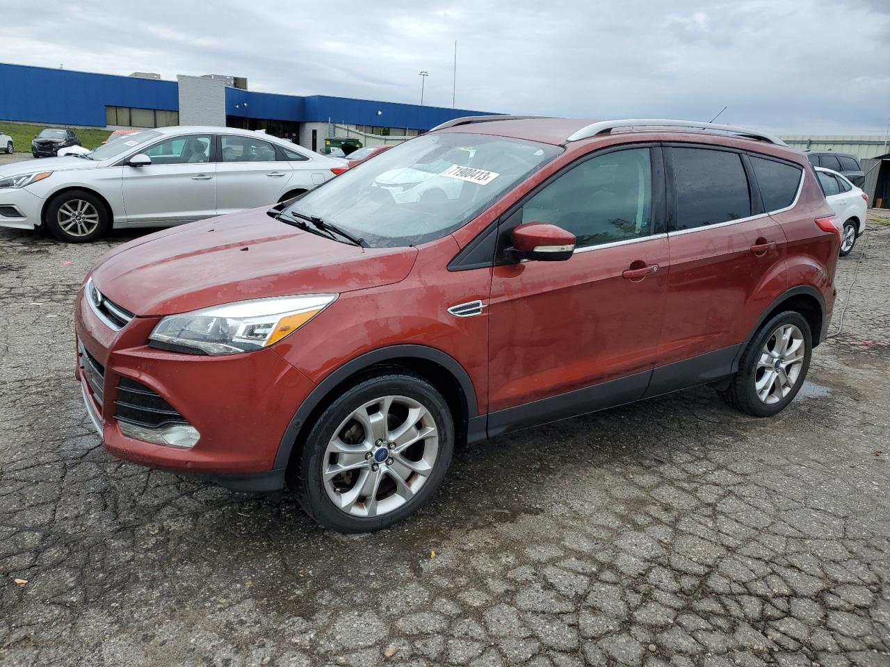 Ford Escape tit (2014)