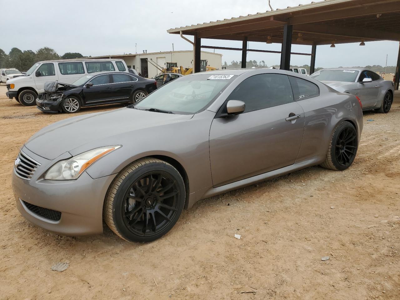 Infiniti G37 base (2008)