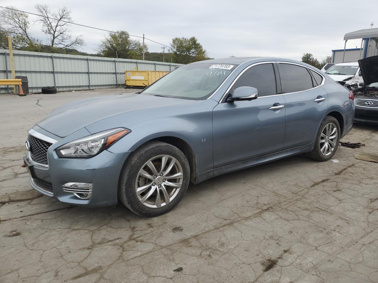 Infiniti Q70 (2018)