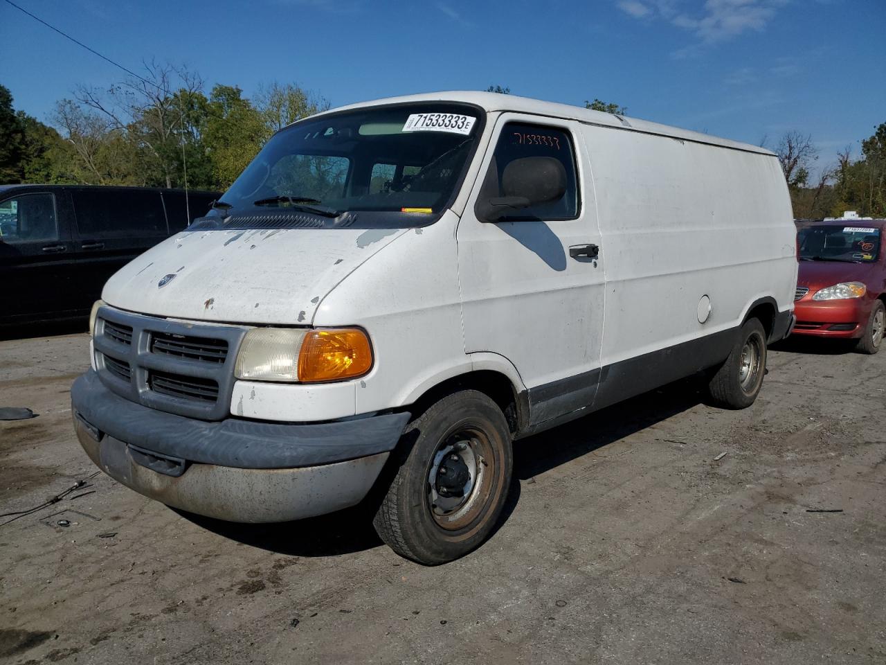 Dodge Ram van b1 (2002)