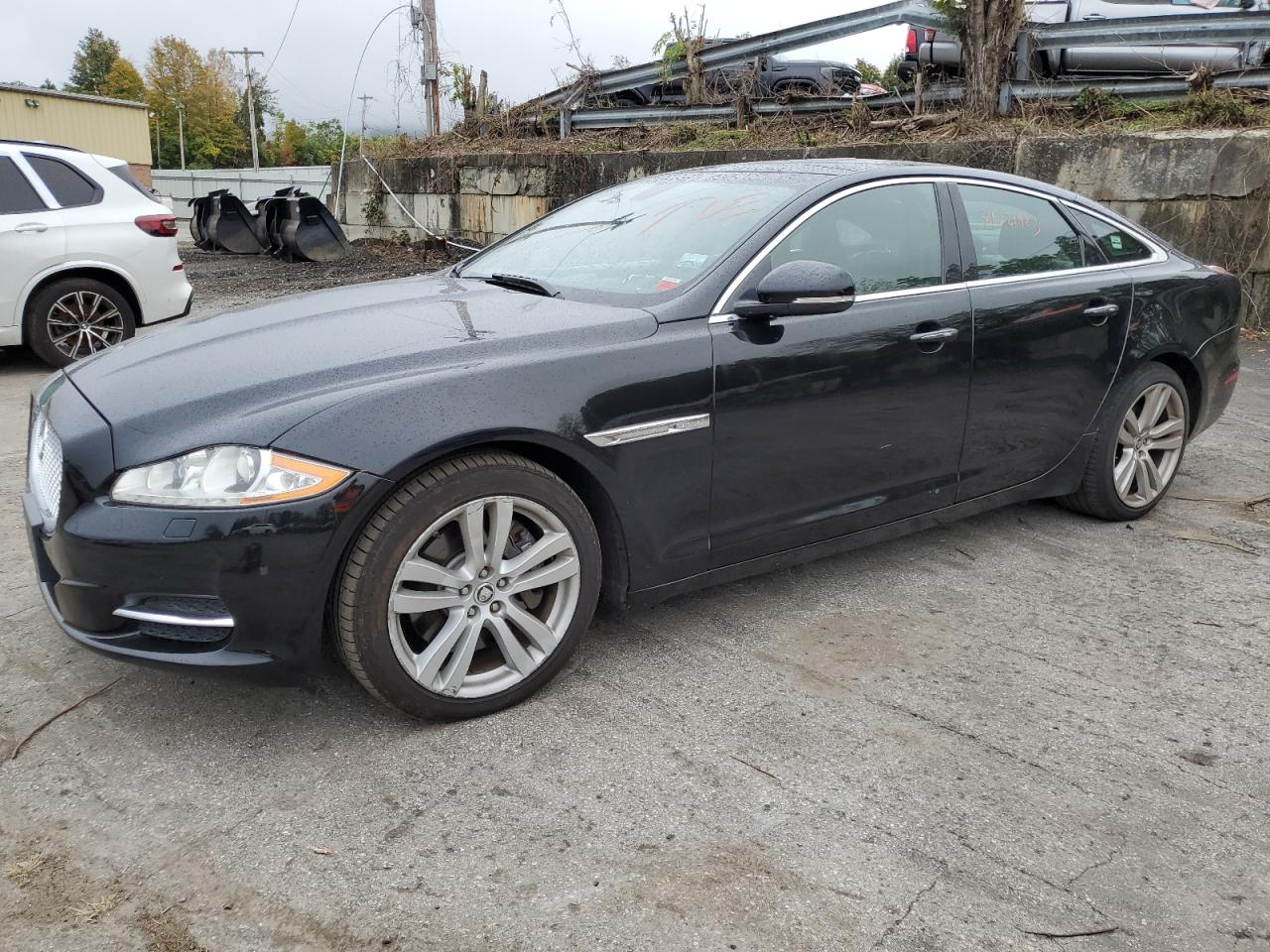 Jaguar Xj (2011)