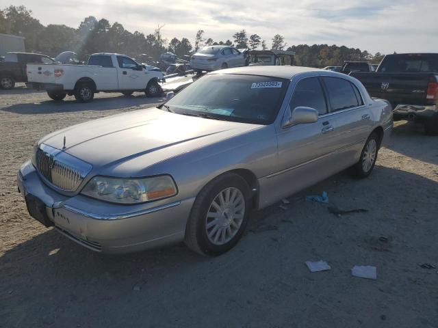 Lincoln Towncar (2003)