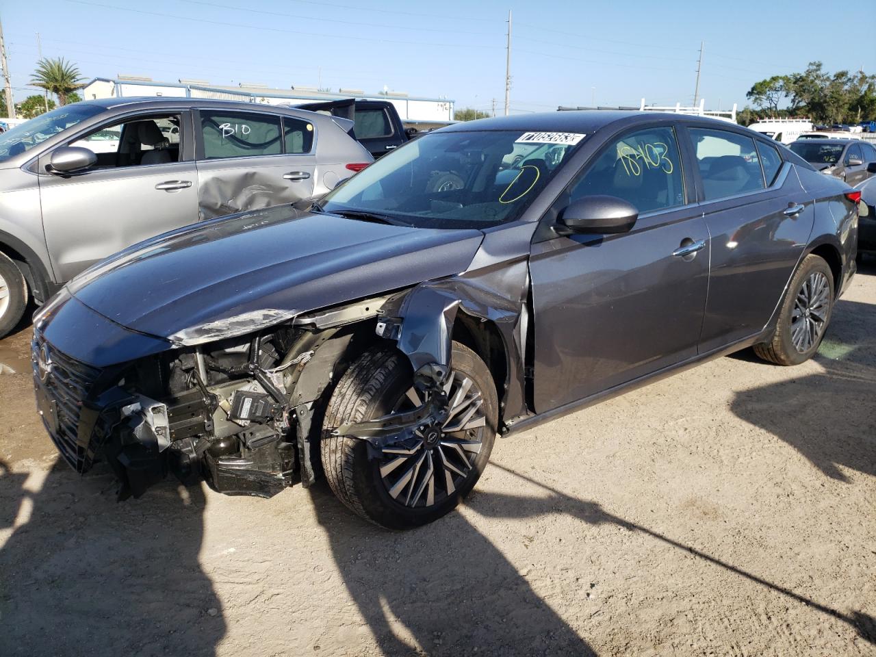 Nissan Altima sv (2023)