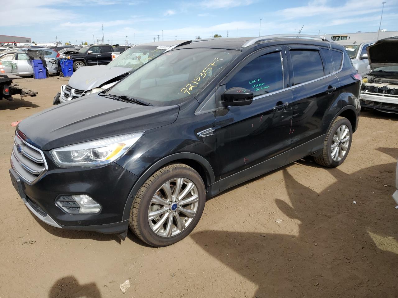 Ford Escape tit (2017)