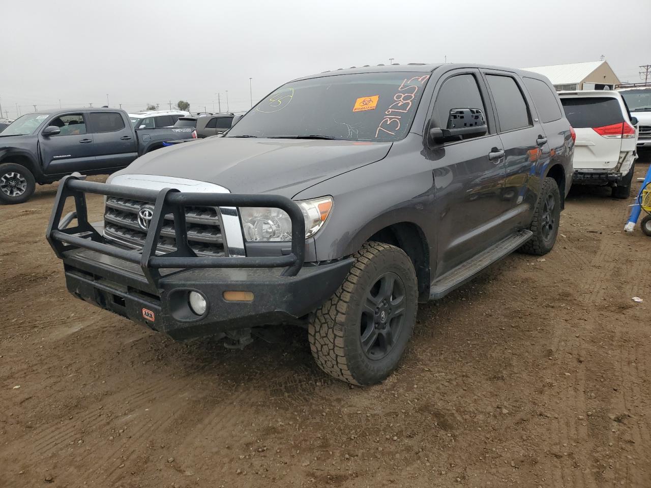 Toyota Sequoia (2012)