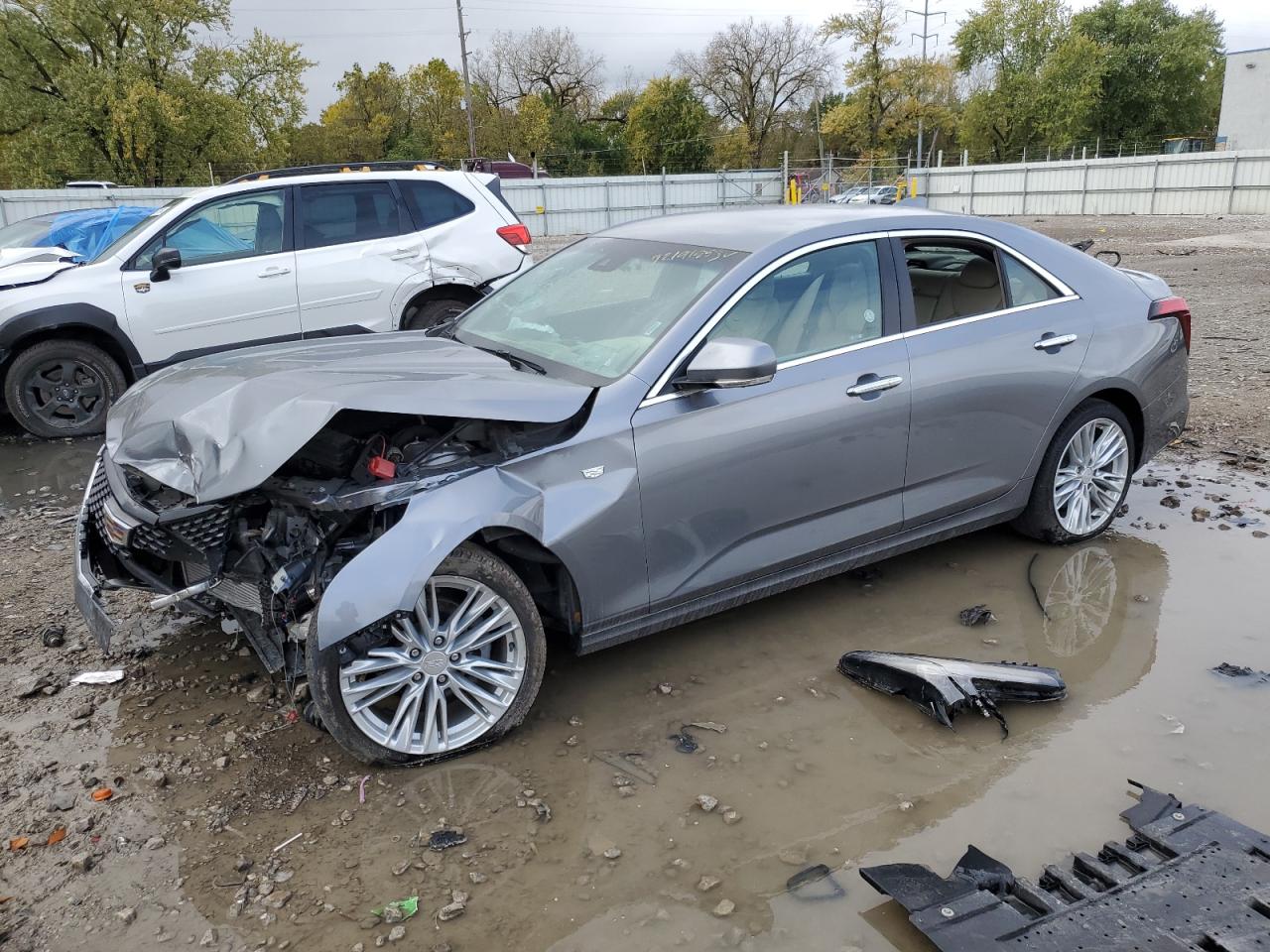 Cadillac Ct4 premiu (2022)