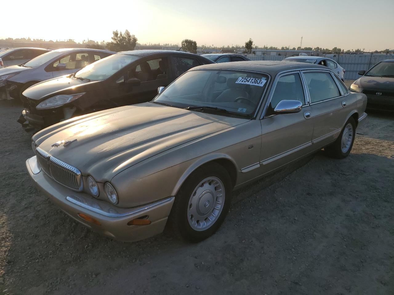 Jaguar Xj (1999)