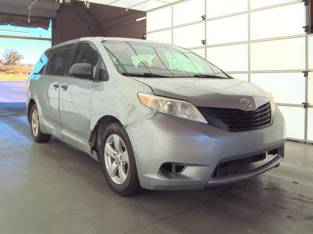 Toyota Sienna (2016)