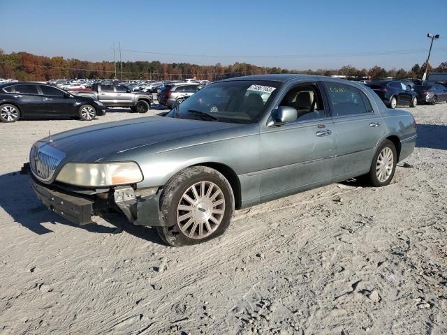 Lincoln Towncar (2004)