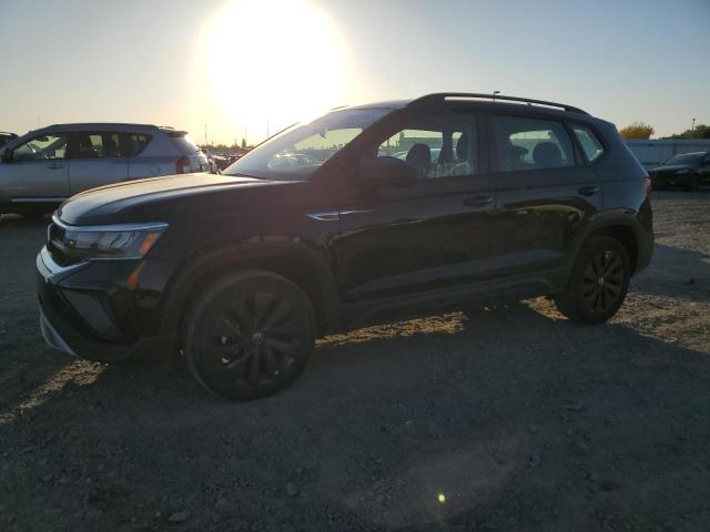 Volkswagen Taos s (2022)