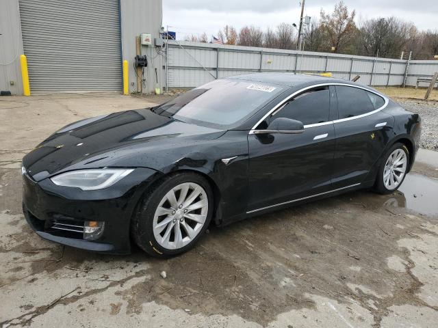 Tesla Model s (2018)