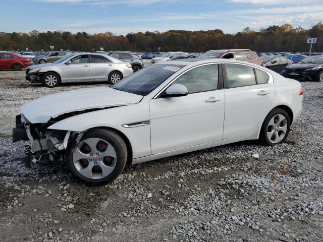 Jaguar Xe (2017)
