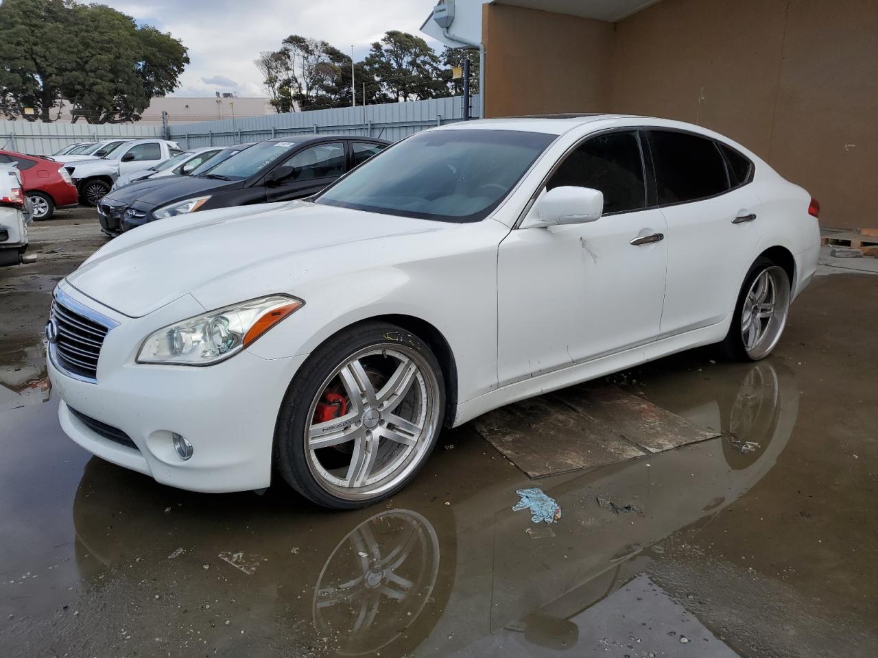 Infiniti M (2012)