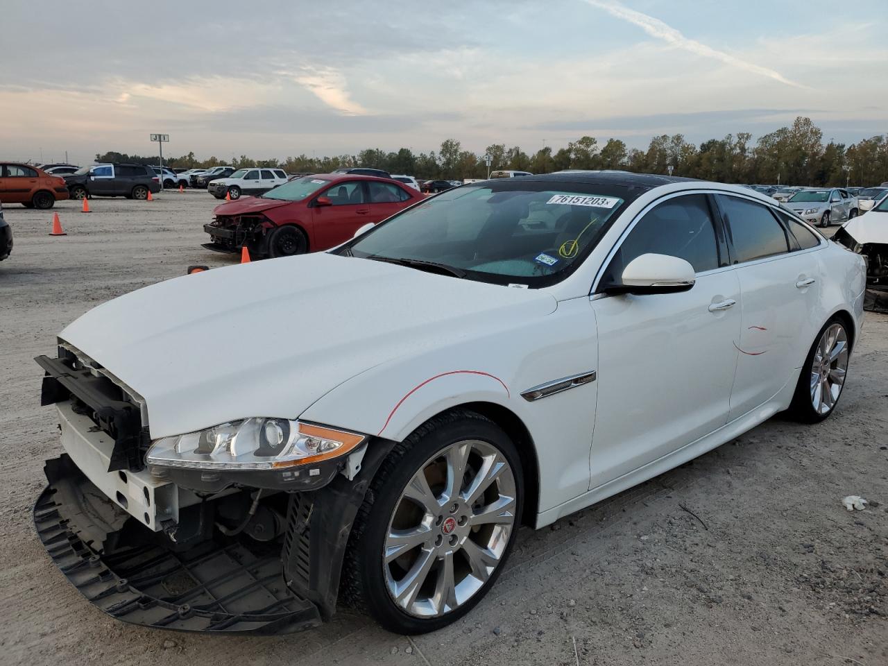Jaguar Xj (2015)