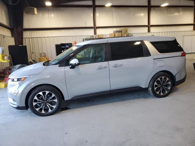 Kia Carnival e (2023)