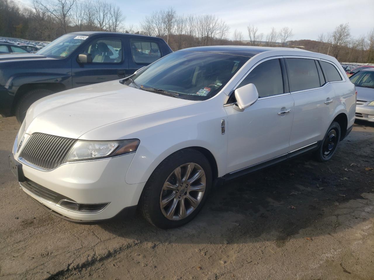 Lincoln Mkt (2013)