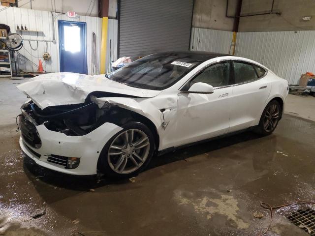 Tesla Model s (2015)