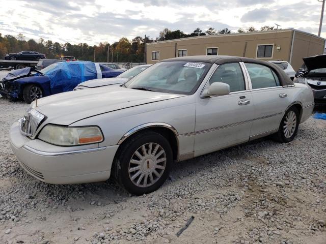 Lincoln Towncar (2005)