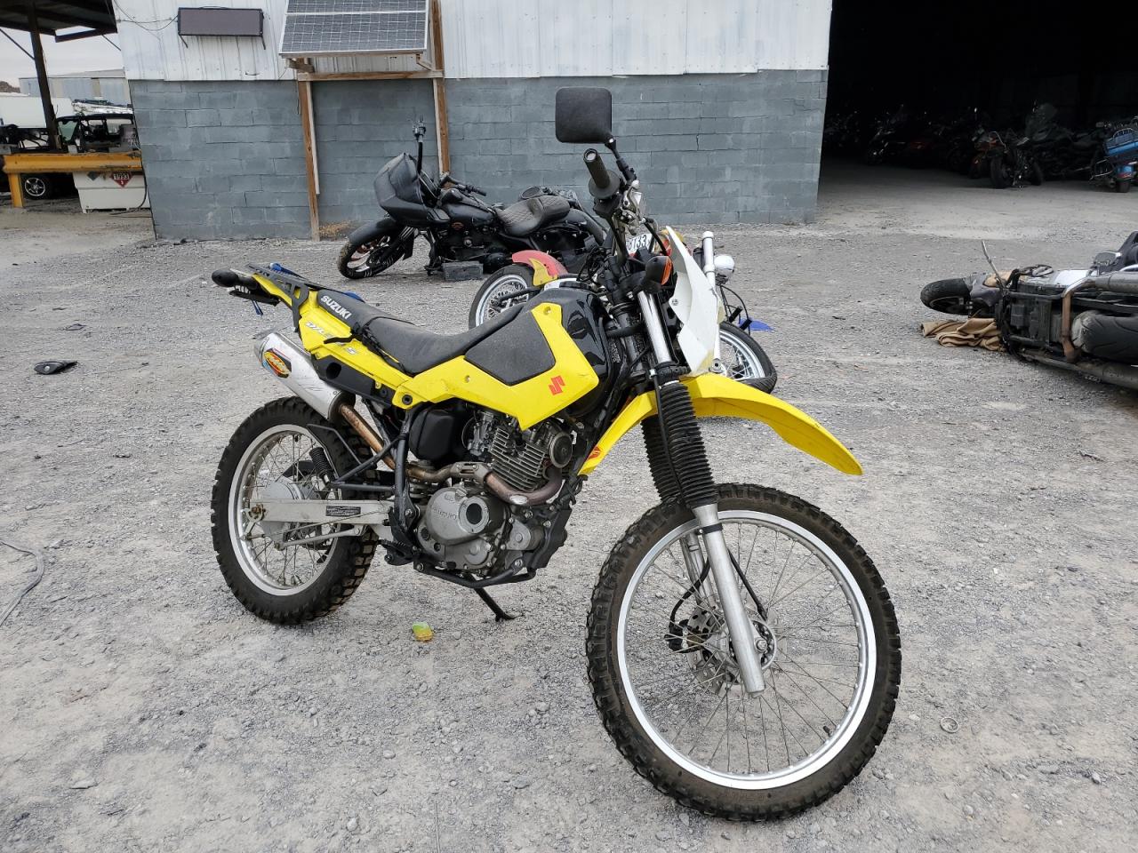 Suzuki Jimny (2015)
