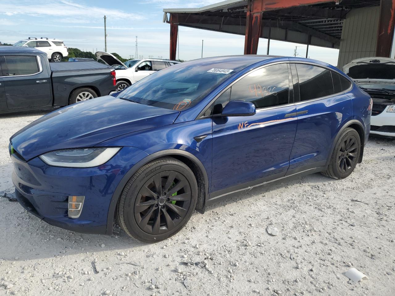 Tesla Model x (2017)