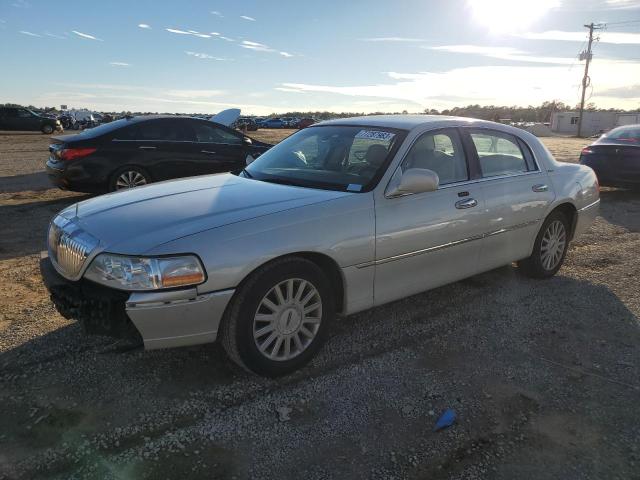 Lincoln Towncar (2005)