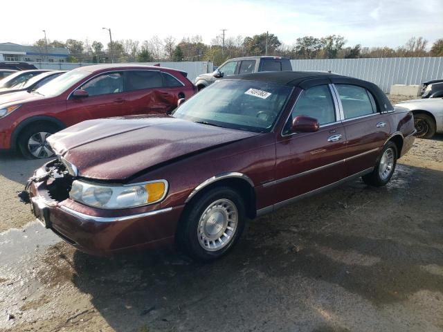 Lincoln Towncar (2000)