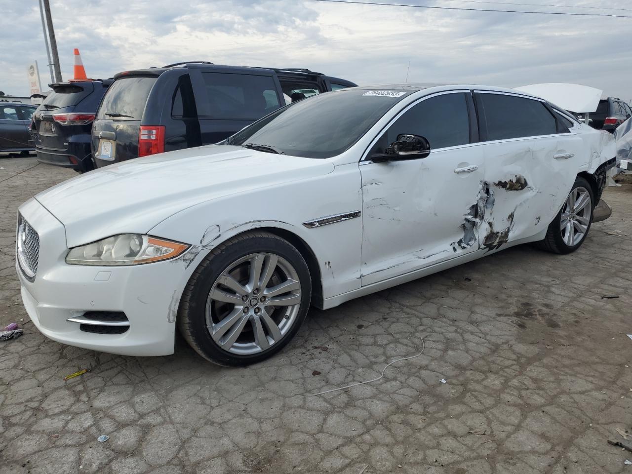 Jaguar Xj (2011)