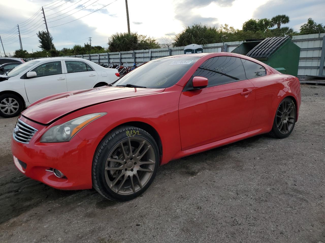 Infiniti G (2012)