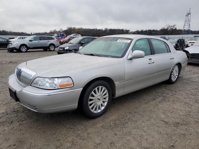 Lincoln Towncar (2004)