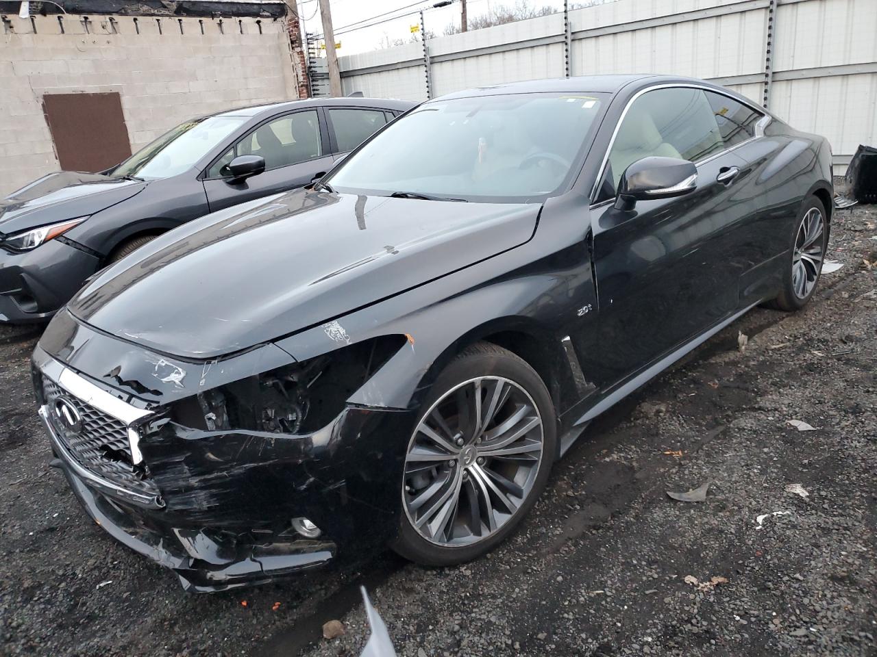 Infiniti Q60 (2017)