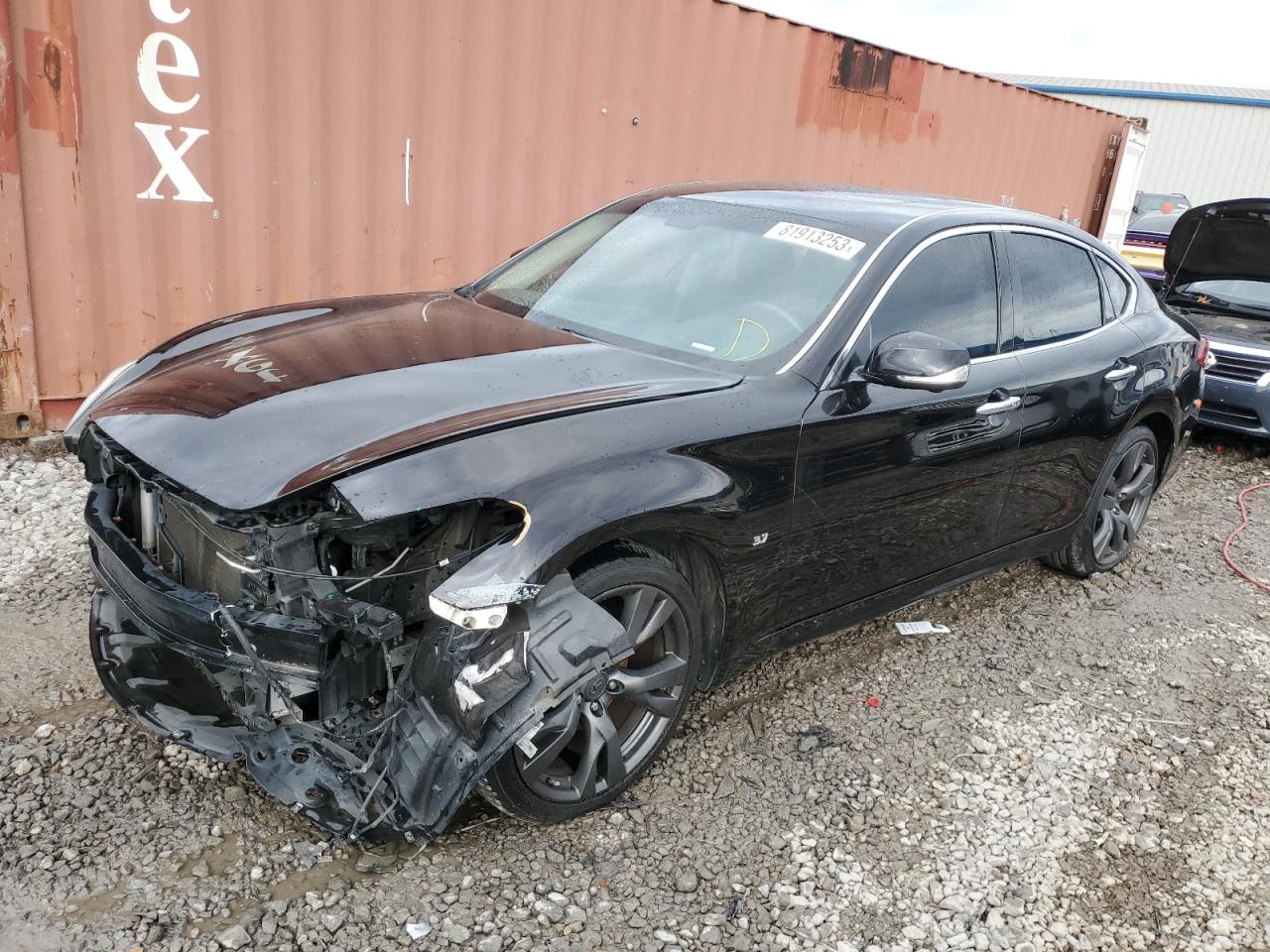 Infiniti Q70 (2016)