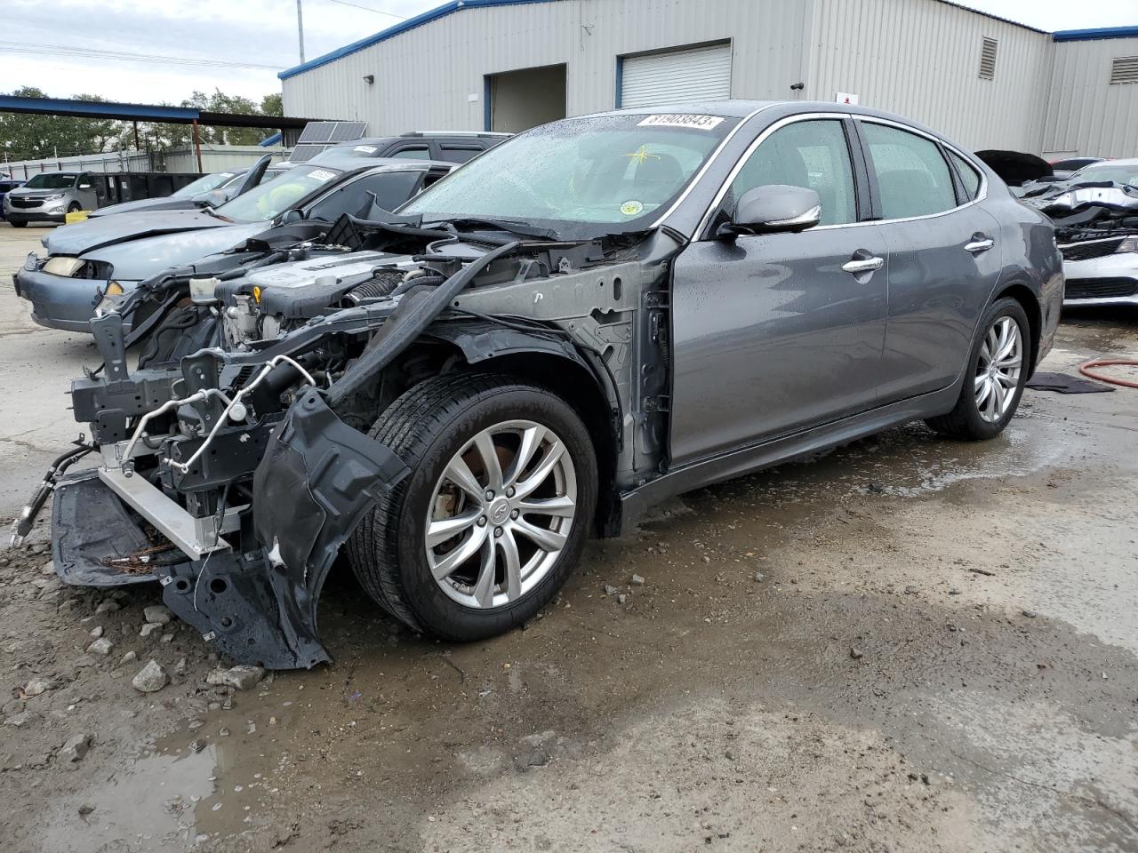 Infiniti Q70 (2019)