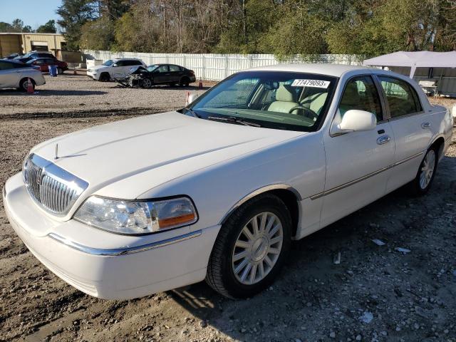 Lincoln Towncar (2004)